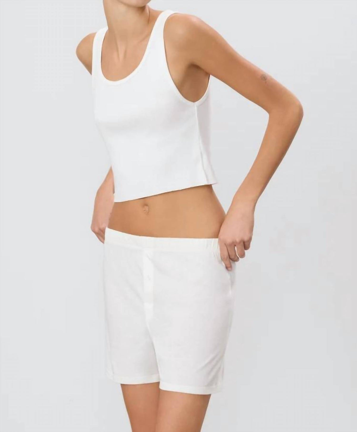 Eterne - Cropped Scoop Neck Tank