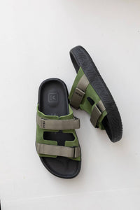 Veja - Women's Militar Kaki Arpoador Suede Sandal