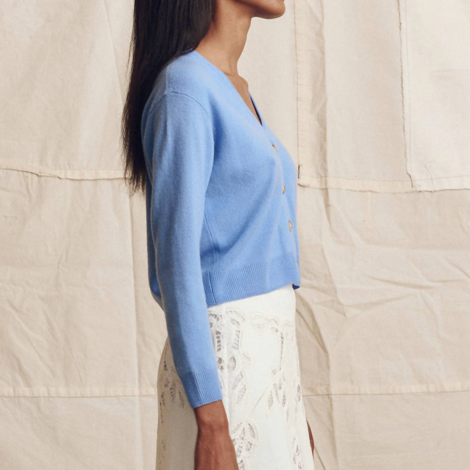 The Great. - Cashmere Tiny V Neck Cardi Top