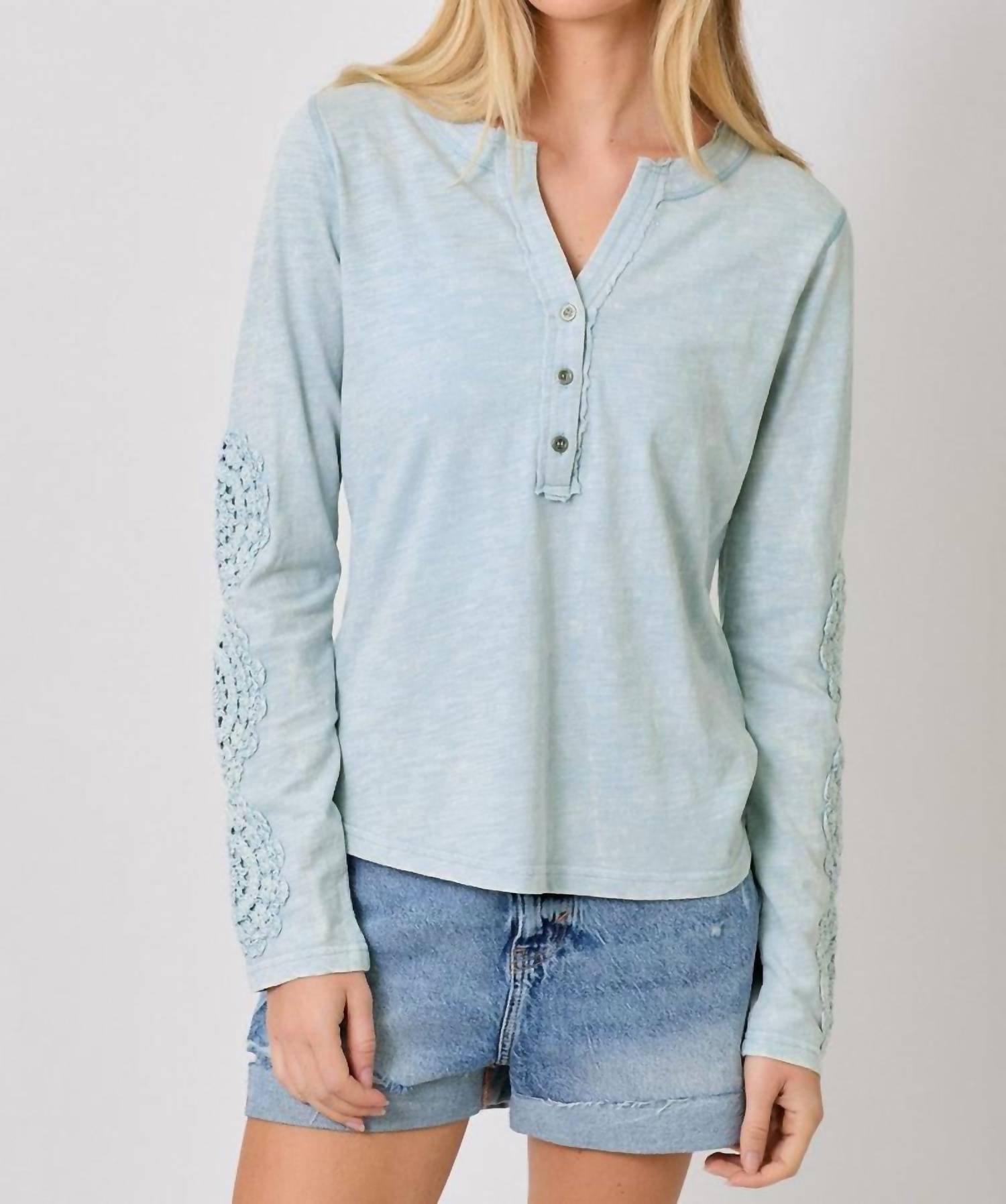 Mystree - Crochet Spot Henley Tee