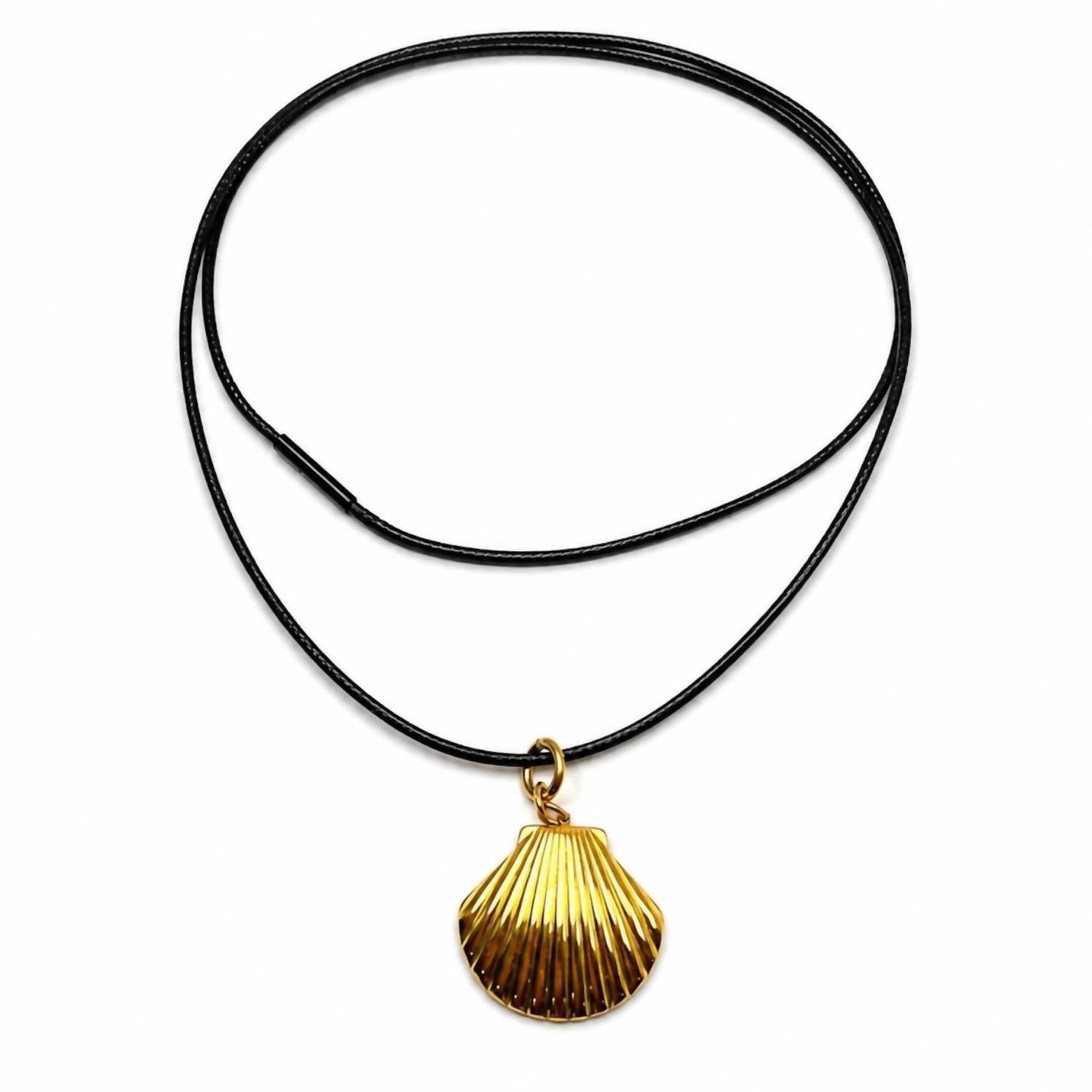 Jagged Halo Jewelry - Women's Shell Pendant Cord Necklace