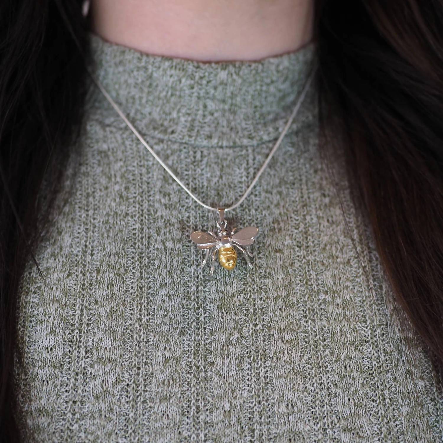 Gallardo & Blaine Designs - Women's Wildlife Large Bee Pendant