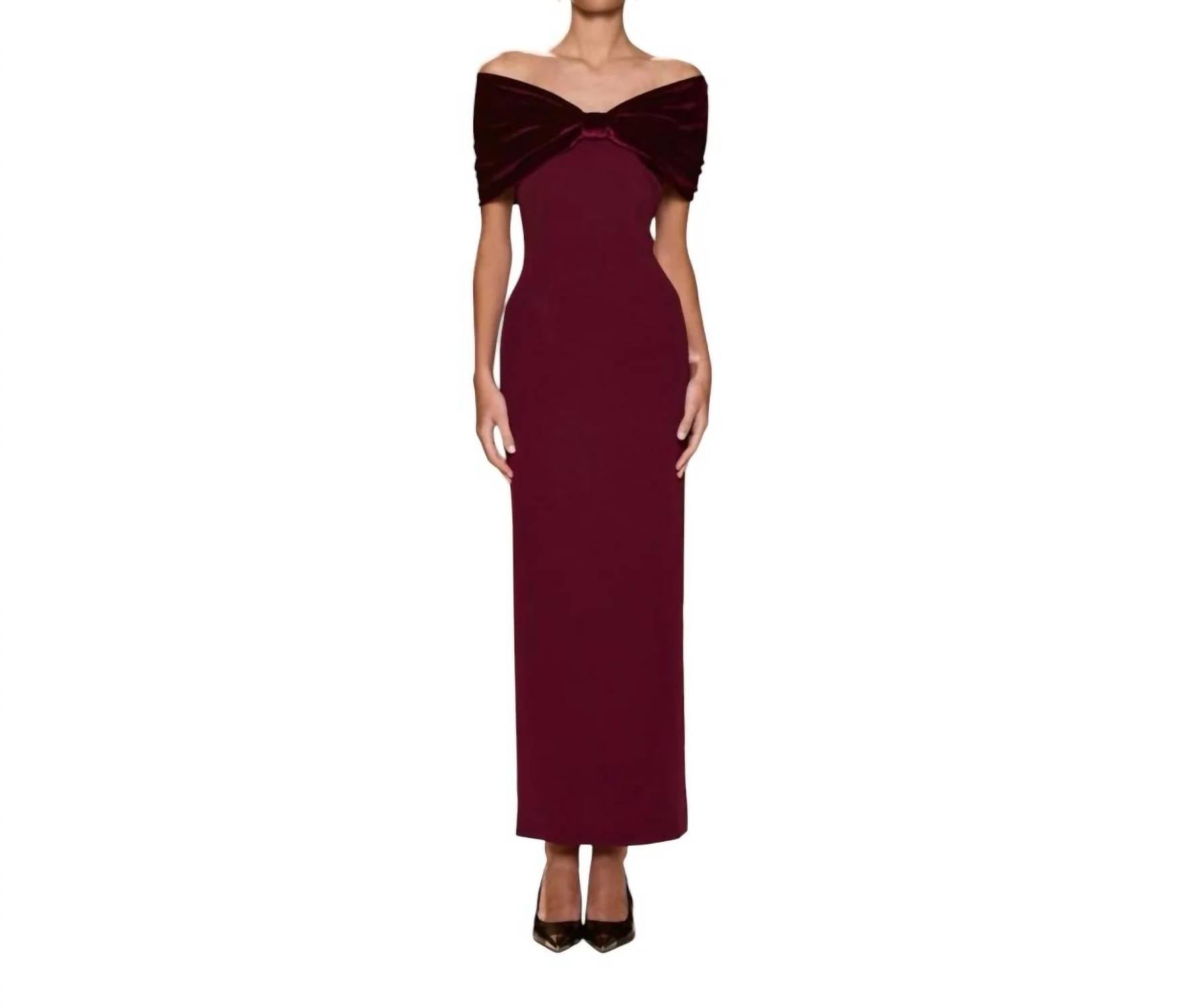 Sonya Moda - Belluno Off-shoulder Maxi Dress