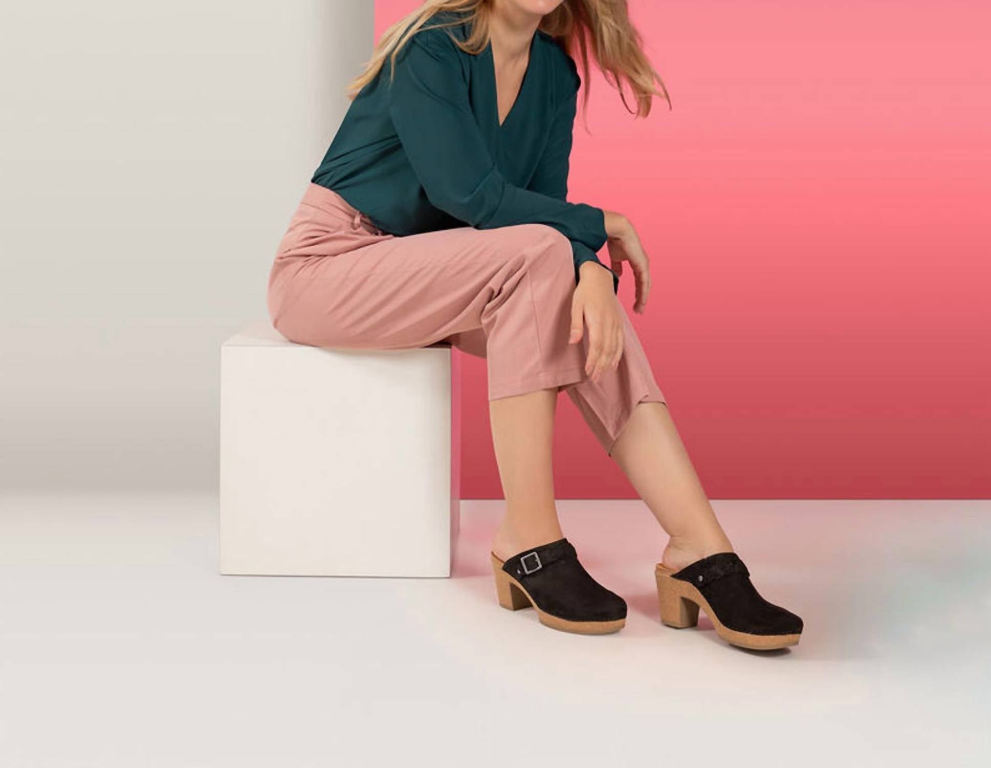 Aetrex - Women's Corey Heeled Clogs
