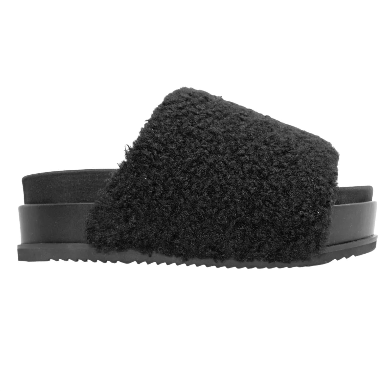ROAM Women's Fuzzy Platform Slide in black - women's shoe