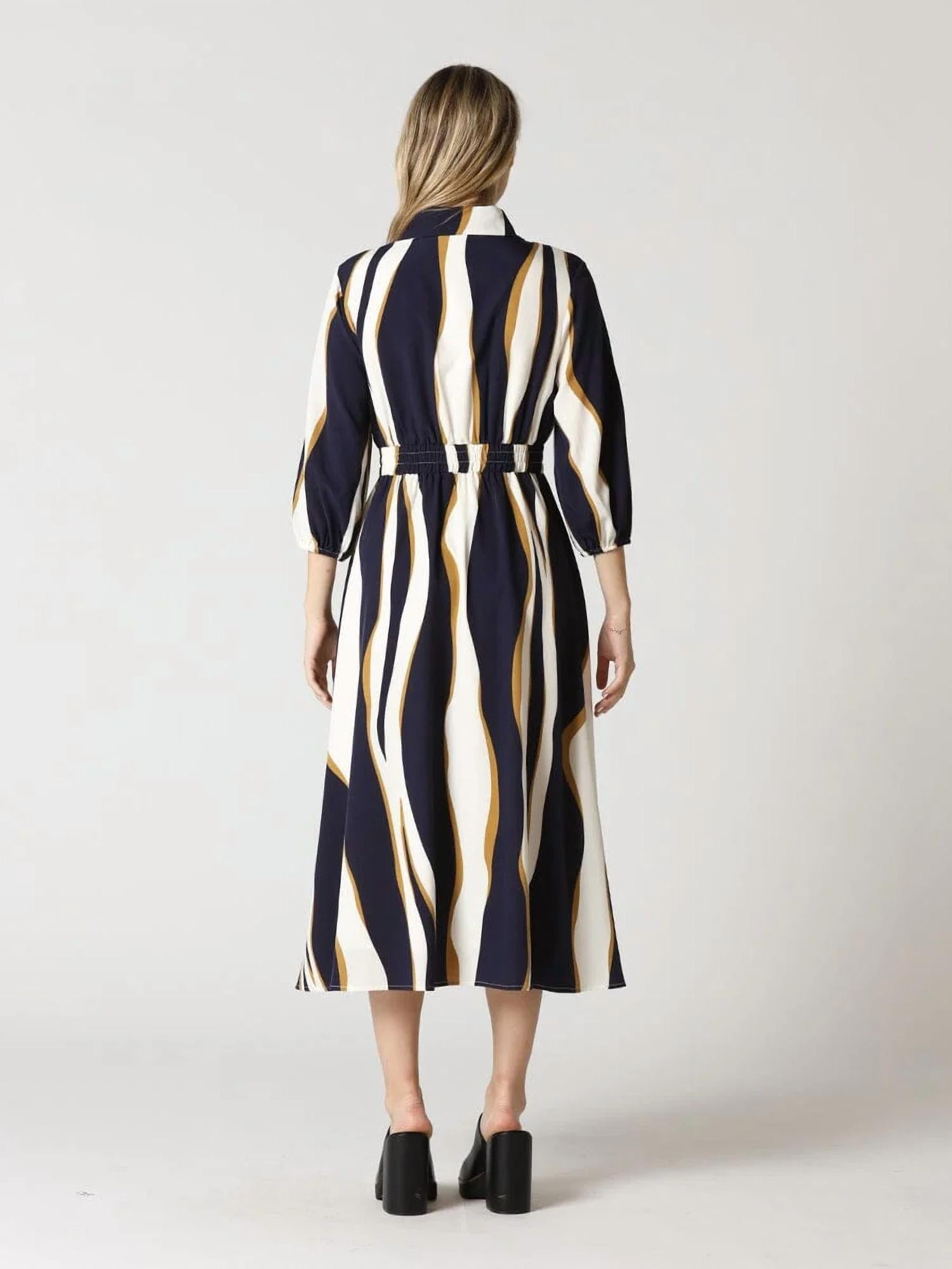 Gracia - Wavy Abstract Front Button Down Shirt Dress