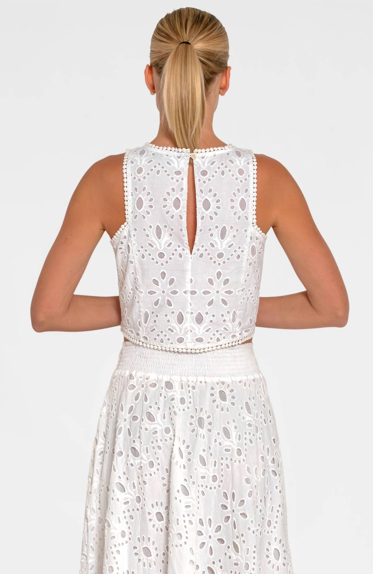 Gretchen Scott - Sexy Summer Top Embroidered Eyelet