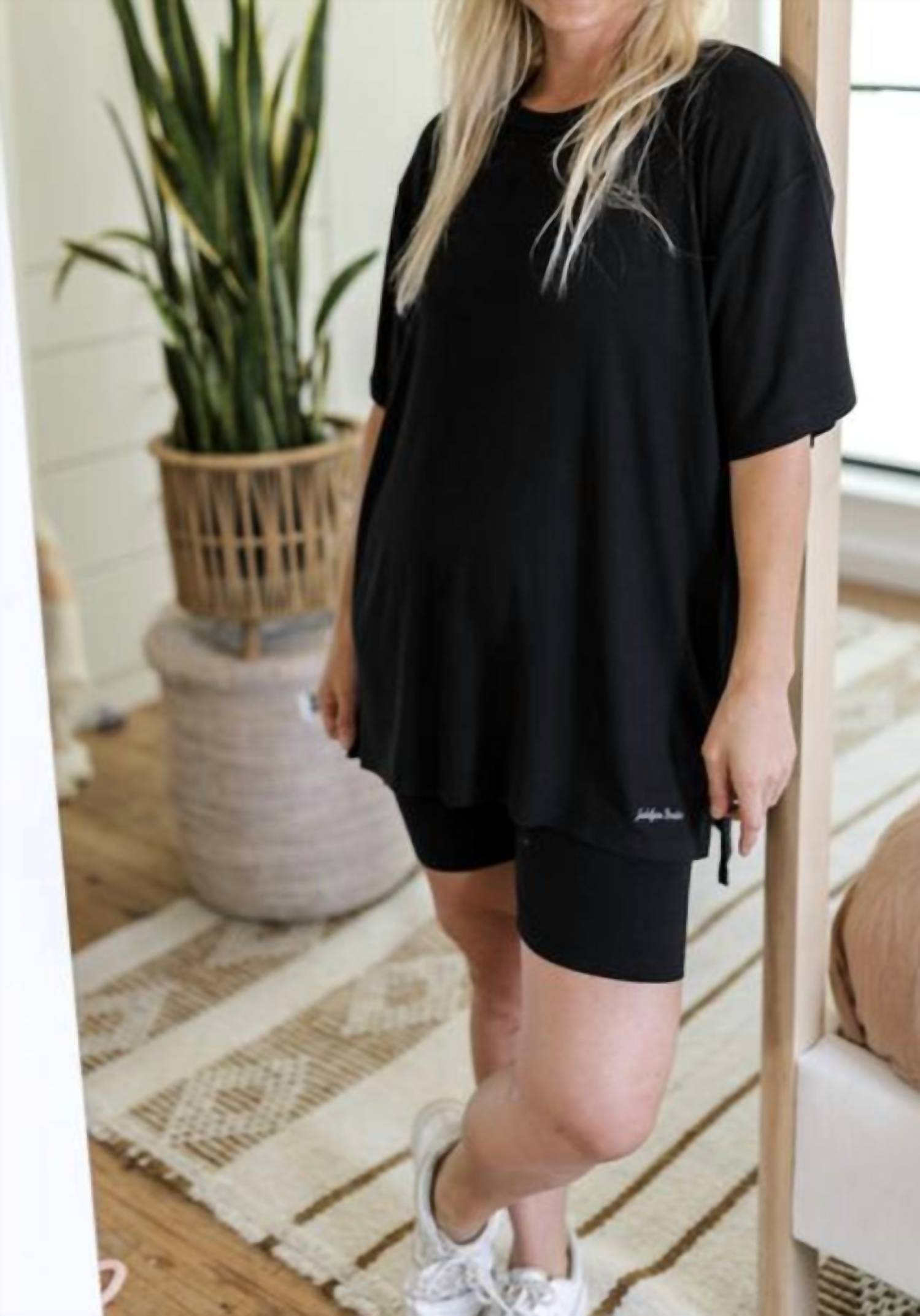 Jadelynn Brooke - Ribbed Oversized Tee