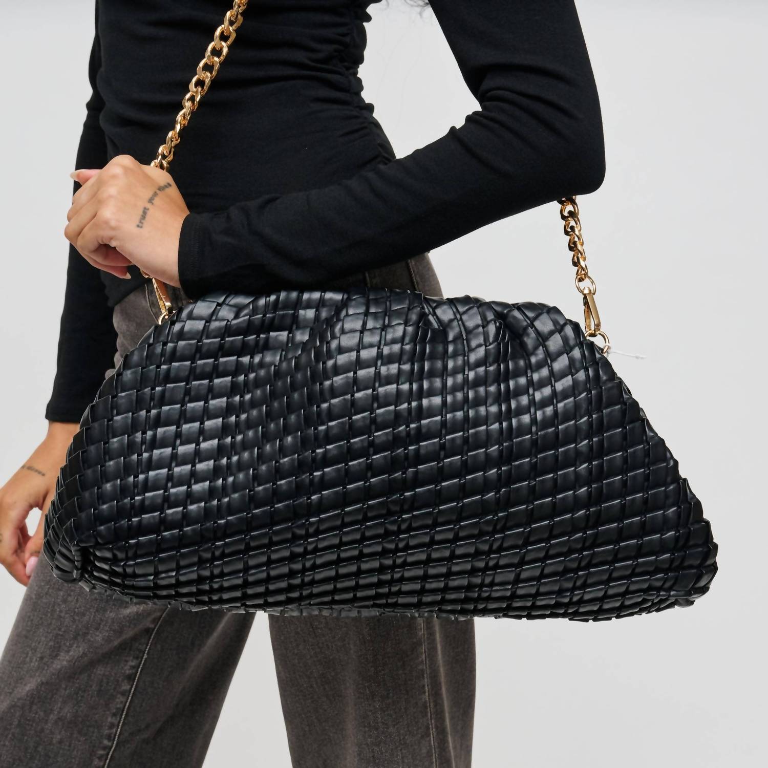 Urban Expressions - Women's Veronica Clutch Bag