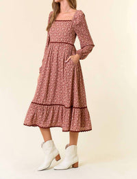 Doe And Rae - Floral Tiered Midi Dress