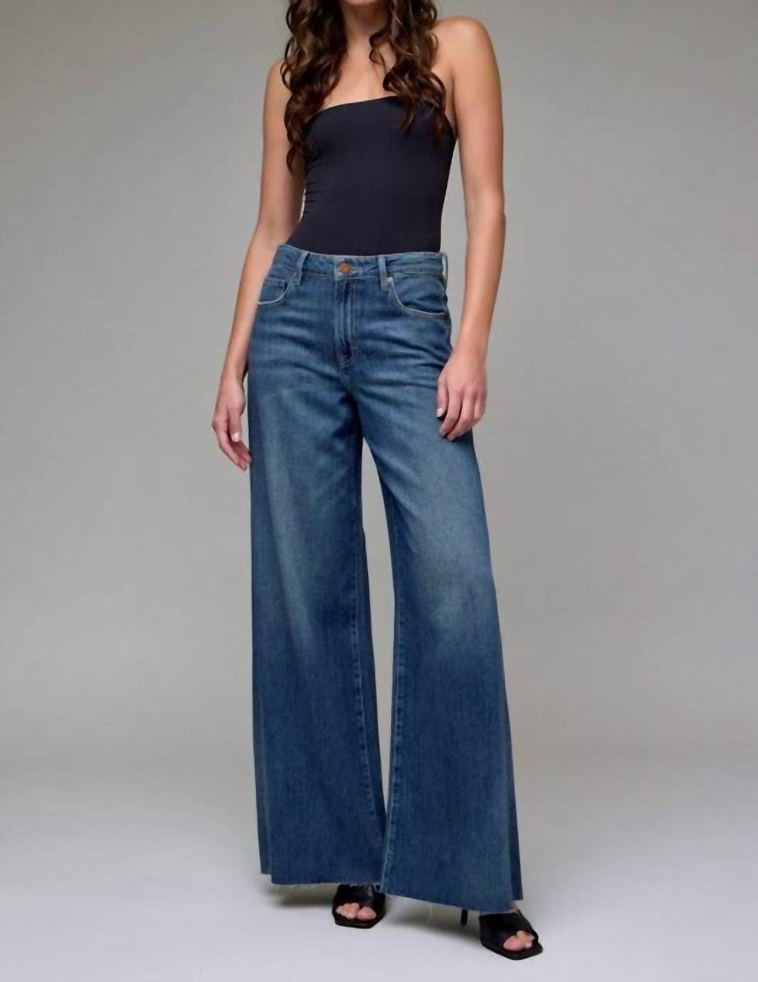 HIDDEN Nori High Rise Super Wide Leg Jeans in medium vintage 1 - women's jeans - detail view