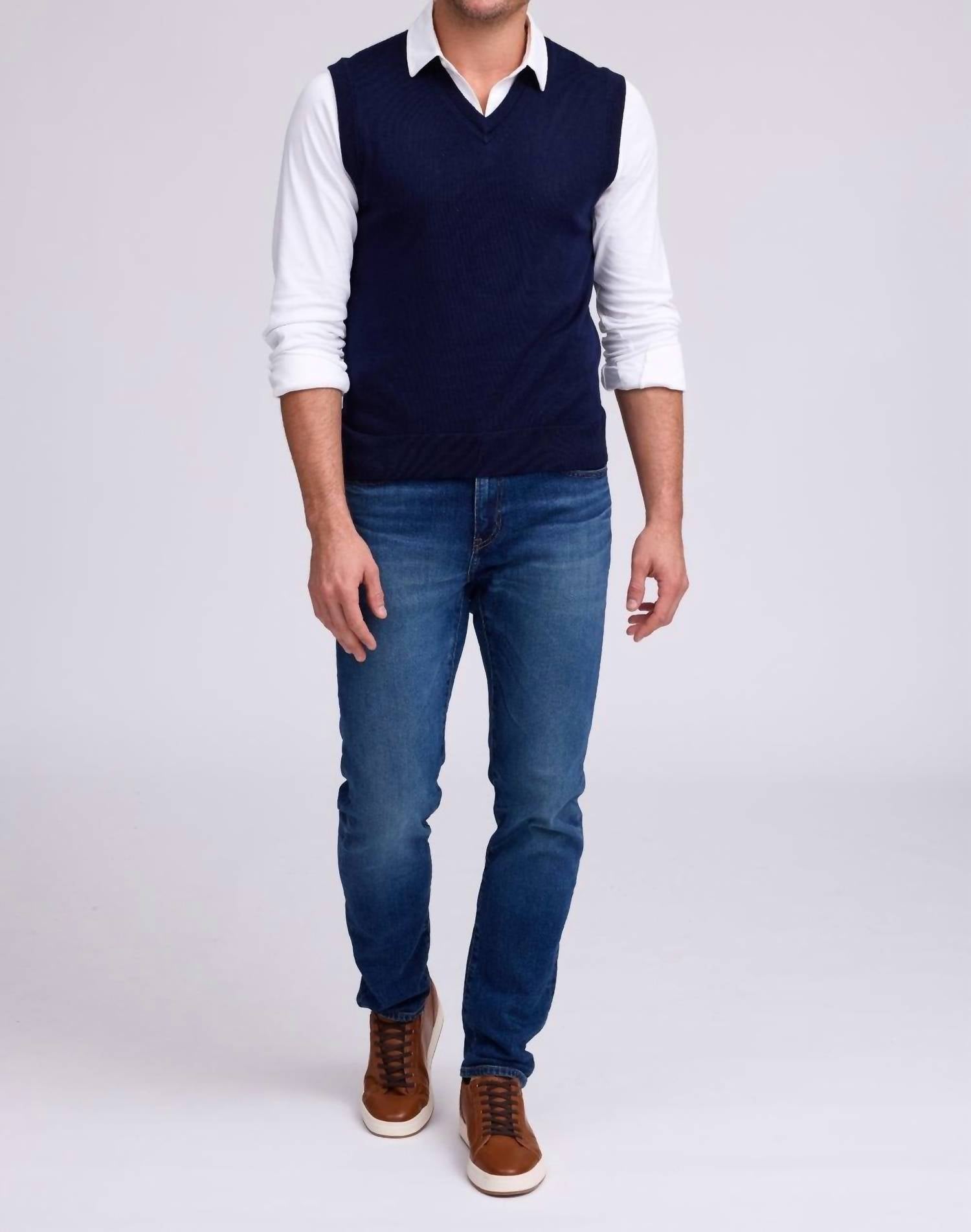 Raffi - Extrafine Merino V-neck Vest