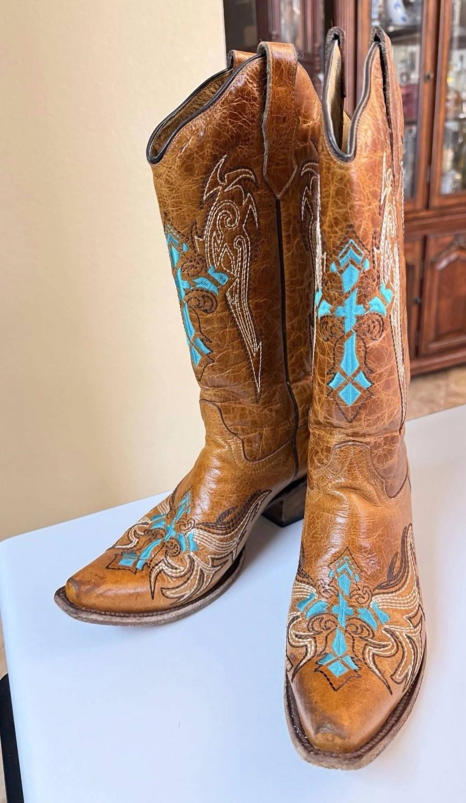 Corral - Women's Cross Wing Cowgirl Boots