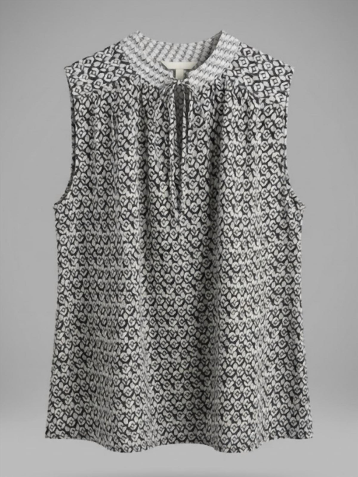 Elan - Women's Sleeveless Flowy Blouse