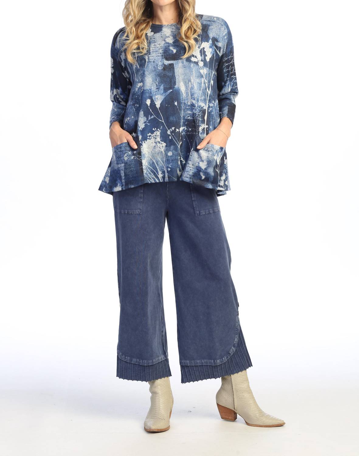Jess & Jane - Mariposa French Brush Patch Pocket Top