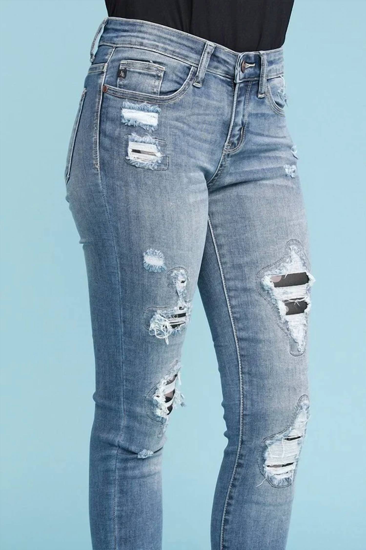 Judy Blue - Camo Patch Skinny Denim Jeans