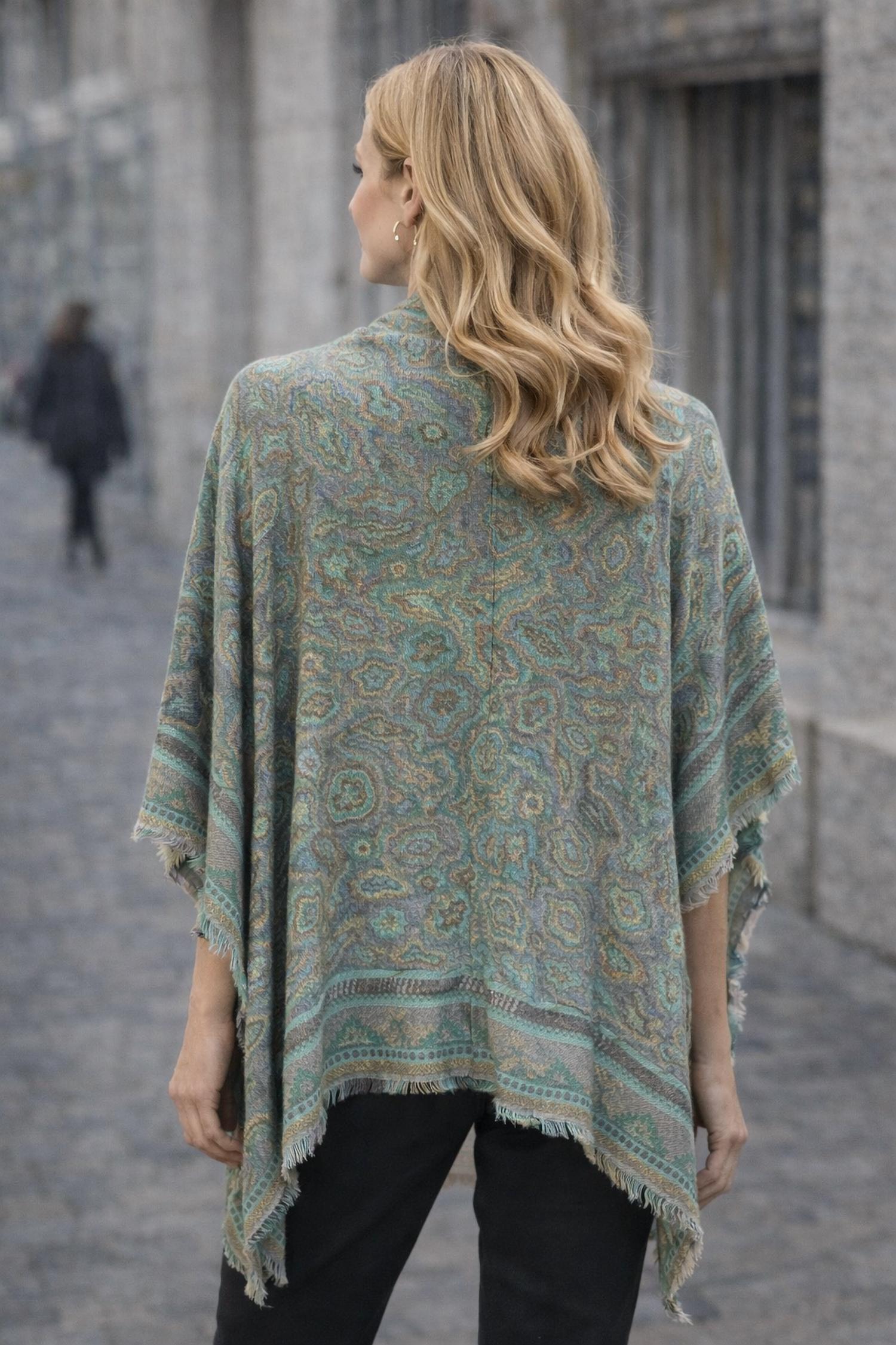Rapti Fashion - Paisley weave jacket