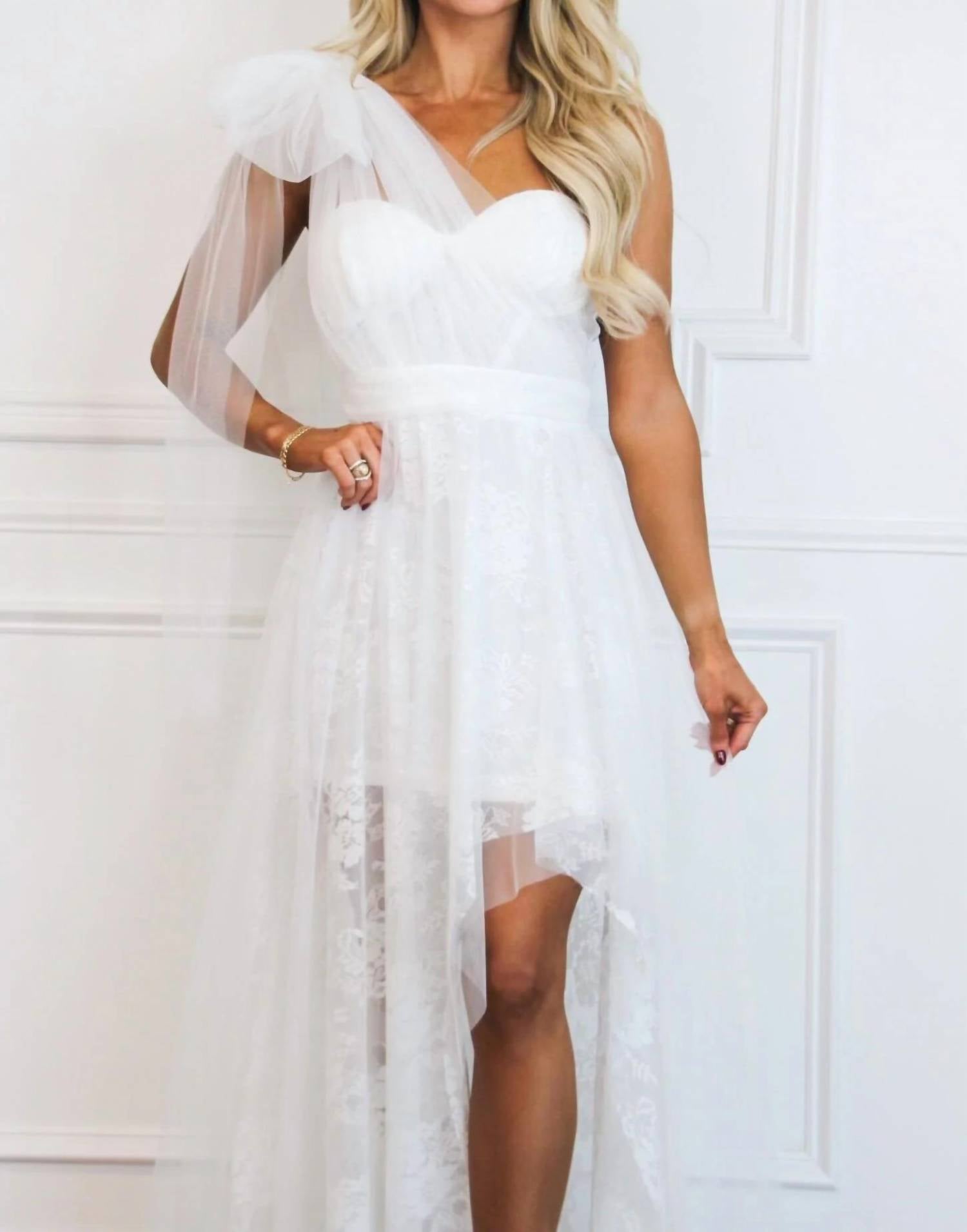 Maniju - Stay Together One Shoulder Bow Lace High Low Maxi Dress