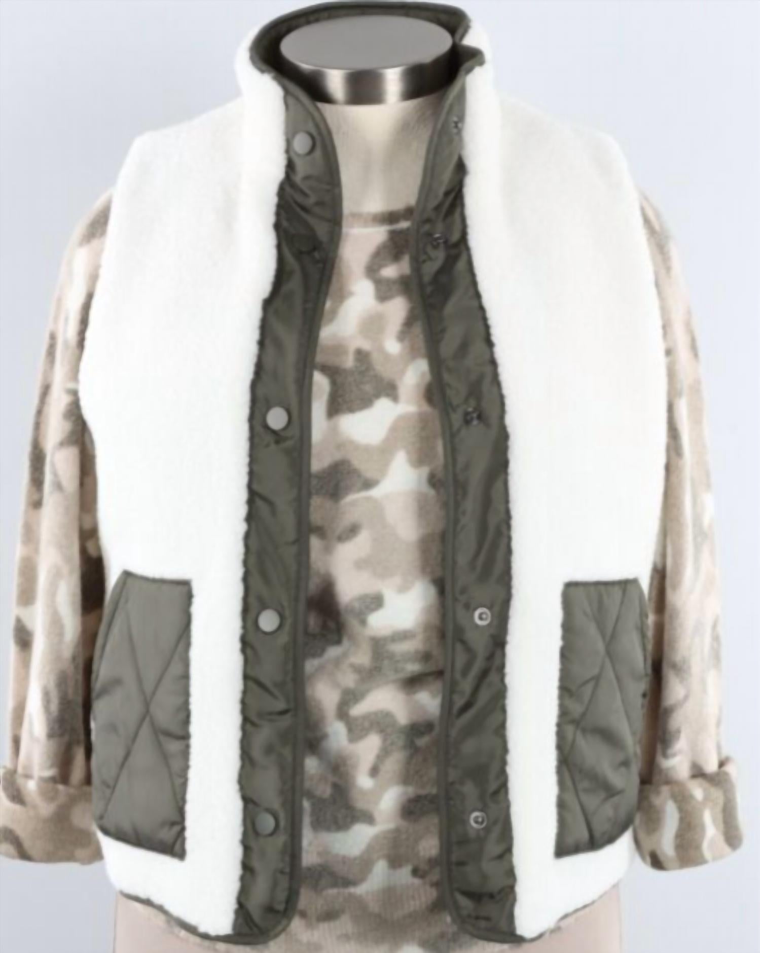 Charlie B - Women's Reversible Puffer Vest