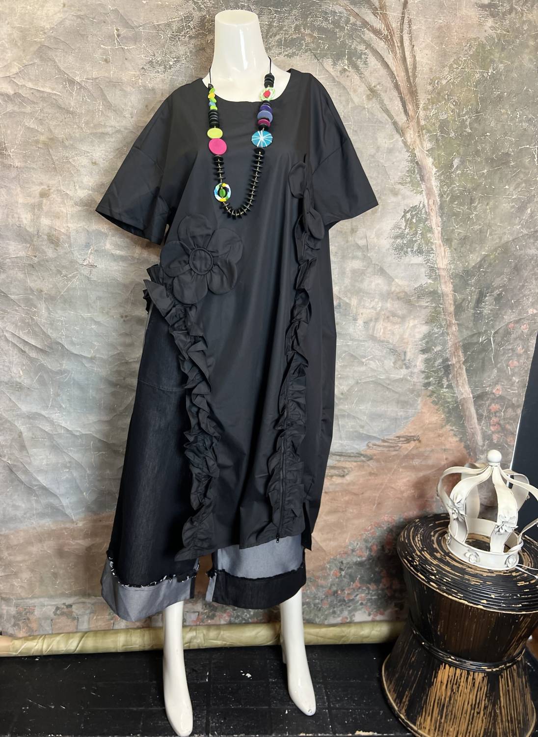 Vanite Couture - Women's Floral Applica Tunic With Slits