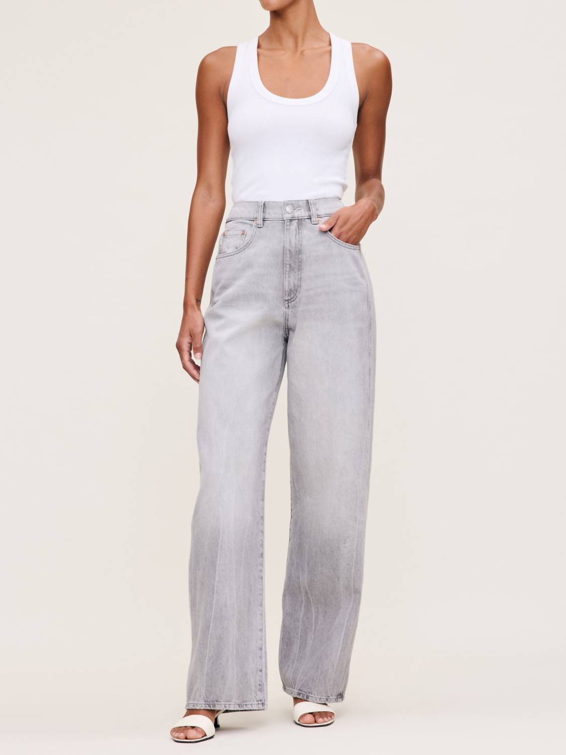DL1961 - Women's Taylor Relaxed Barrel 31" Jean in light smoke - women's jeans