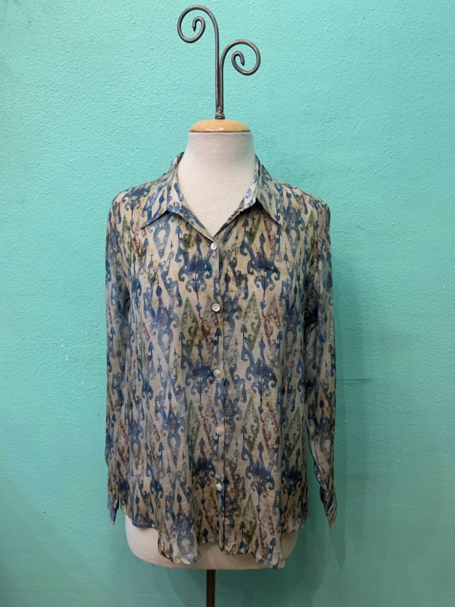 Apny - Women's Batik Buttondown Blouse