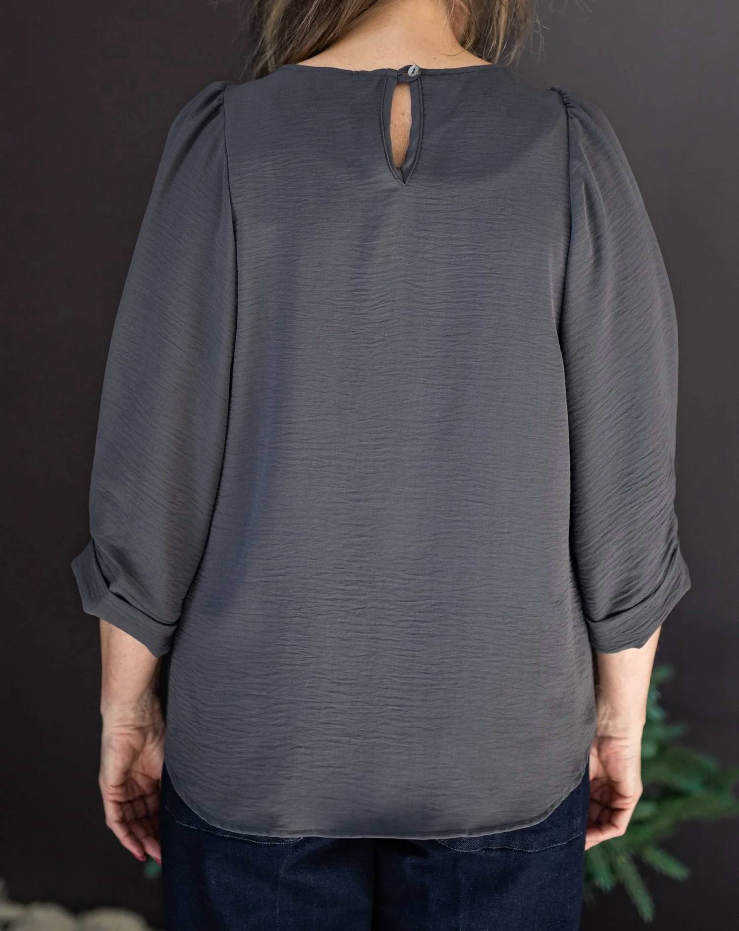 Ivy Jane - Pinch & Tuck Sleeve Top