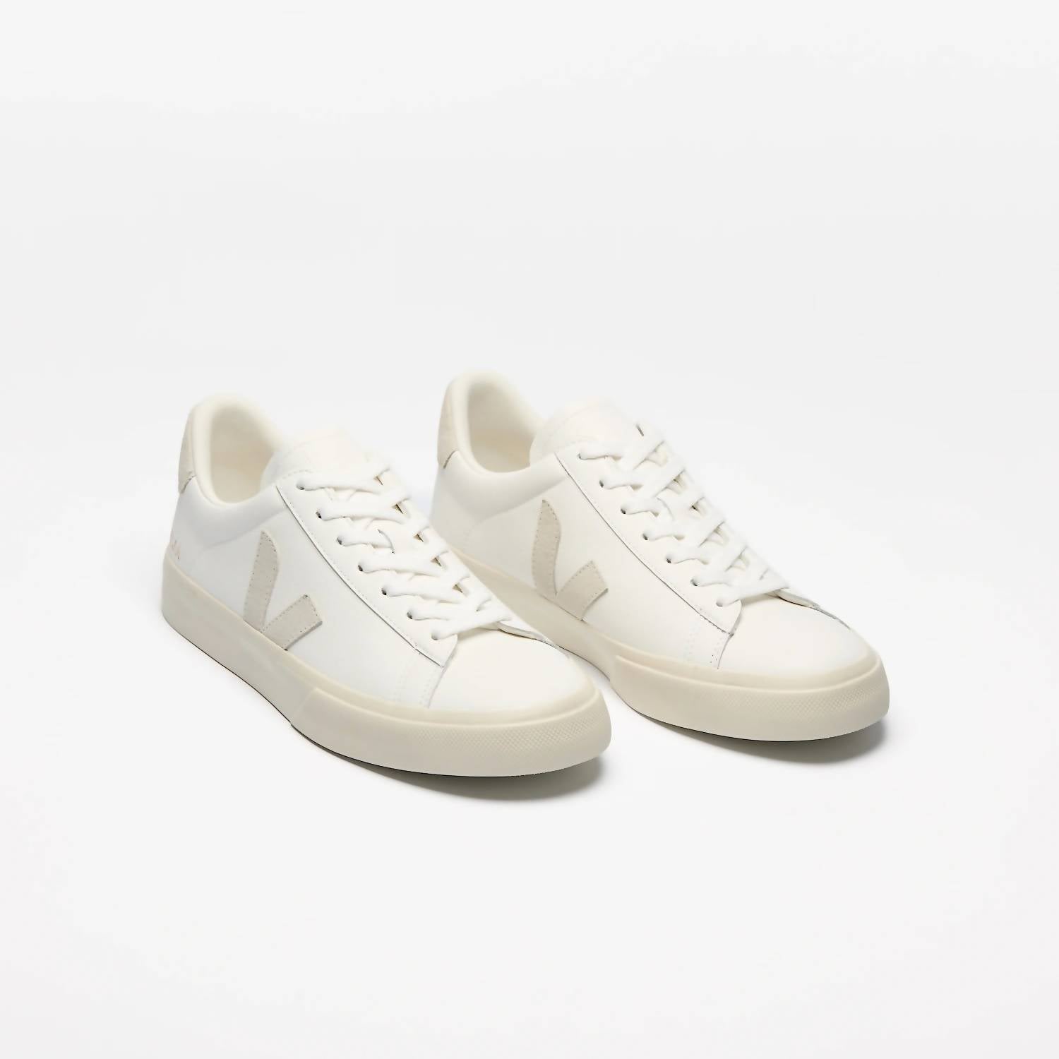 Veja - Women's Campo Leather Sneaker