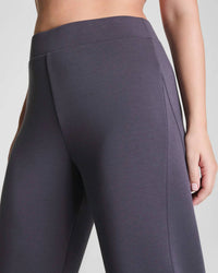 Spanx - Barrel Leg Pant
