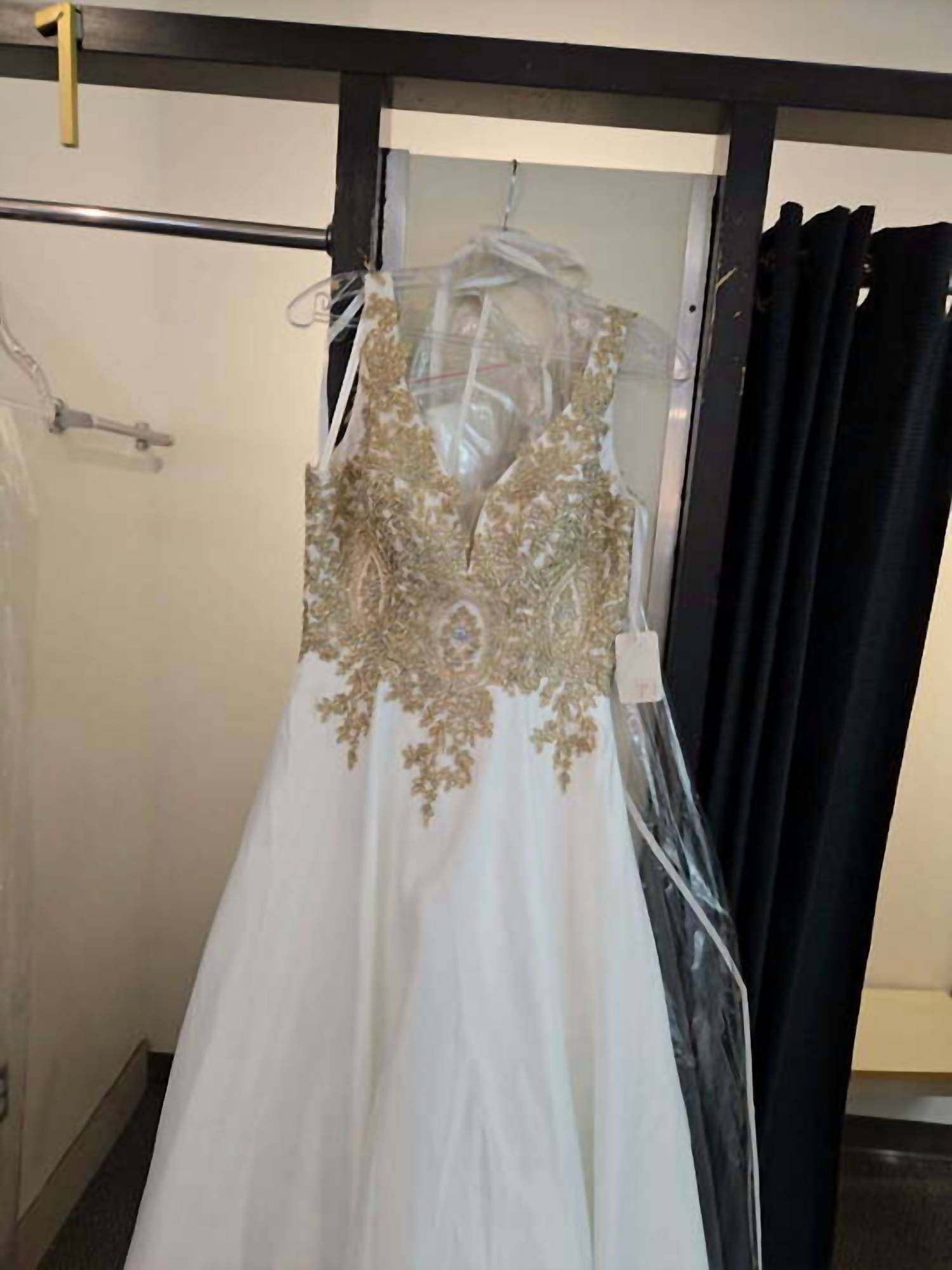 Karishma Creations - Women's Elegant Formal Dress With Lace Appliqué
