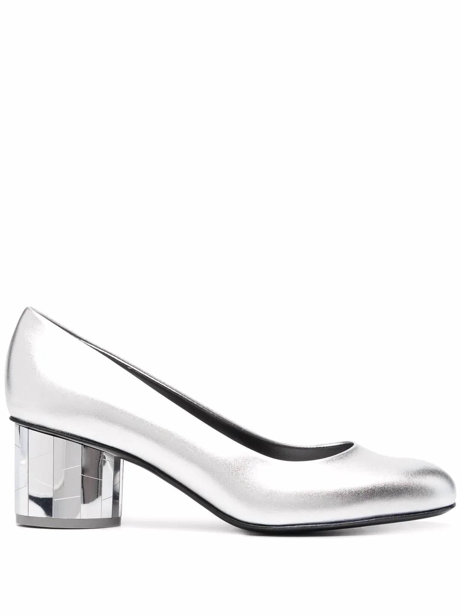 Salvatore Ferragamo - Women's Farrah Slip On Leather Pumps