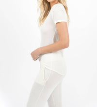 Leimere - Feather Vneck Tee