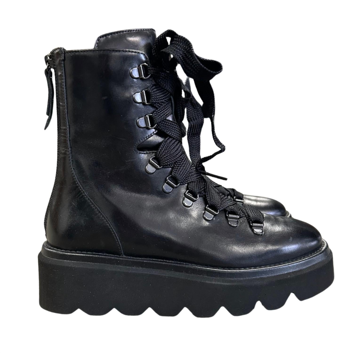 Homers - Women's Greno Lace-Up Boot