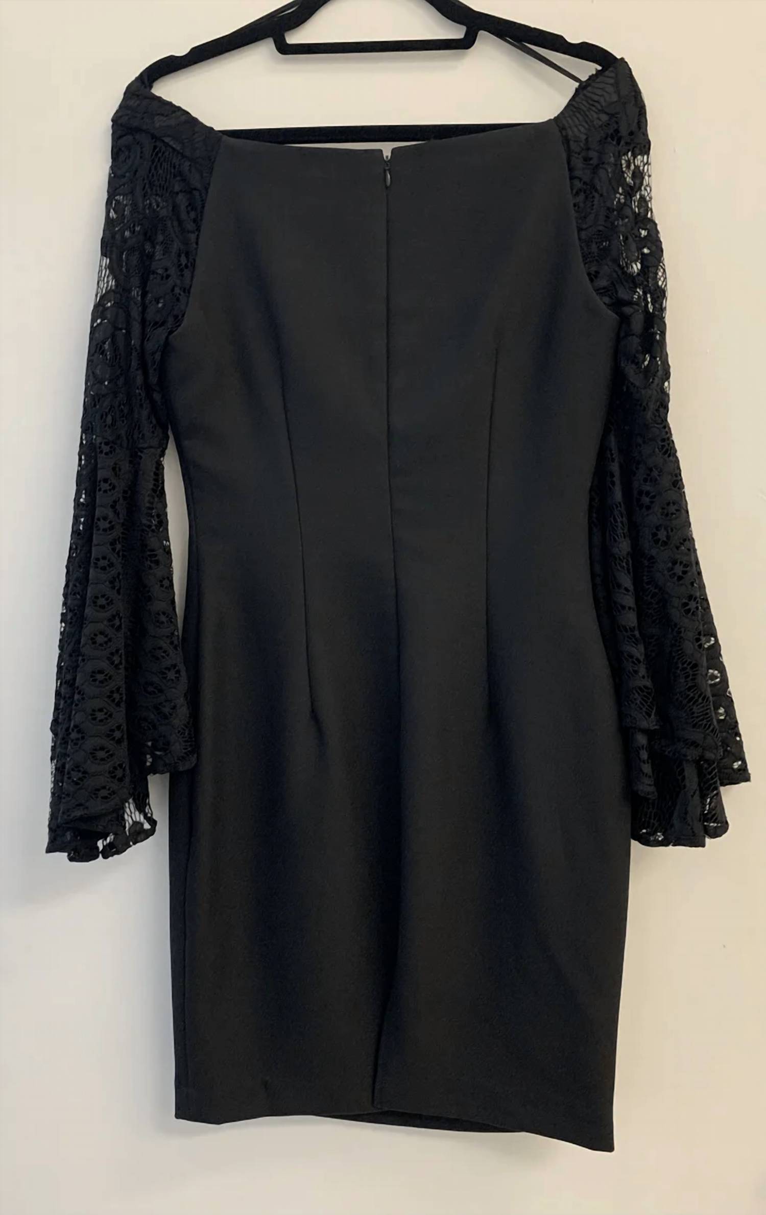 Alberto Makali - Women's Lace Bell Sleeves Dress
