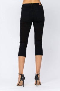 Judy Blue - Mid-rise Skinny Capri