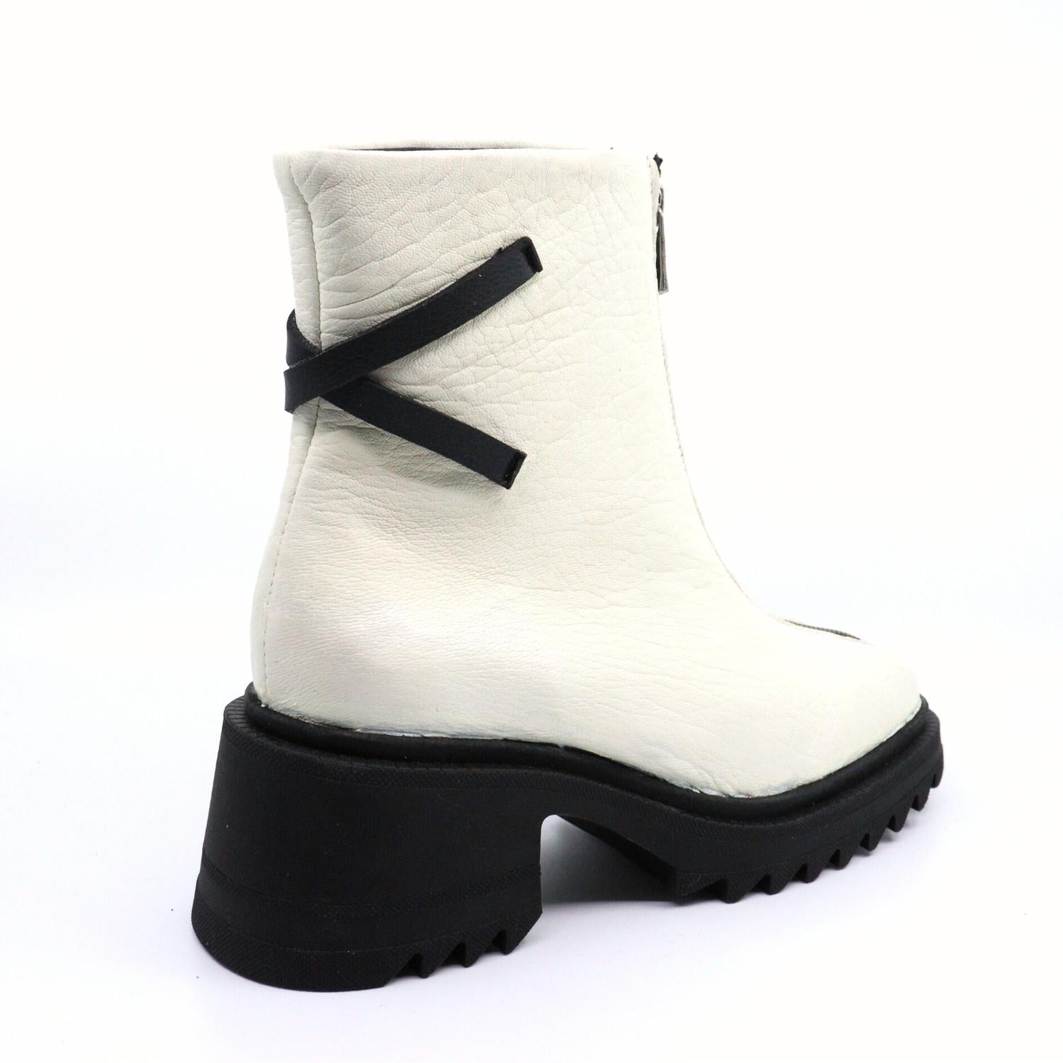 Hoola White Bootie
