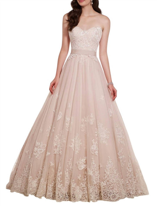 Essence Of Australia - Lace on Tulle Designer Wedding Dress