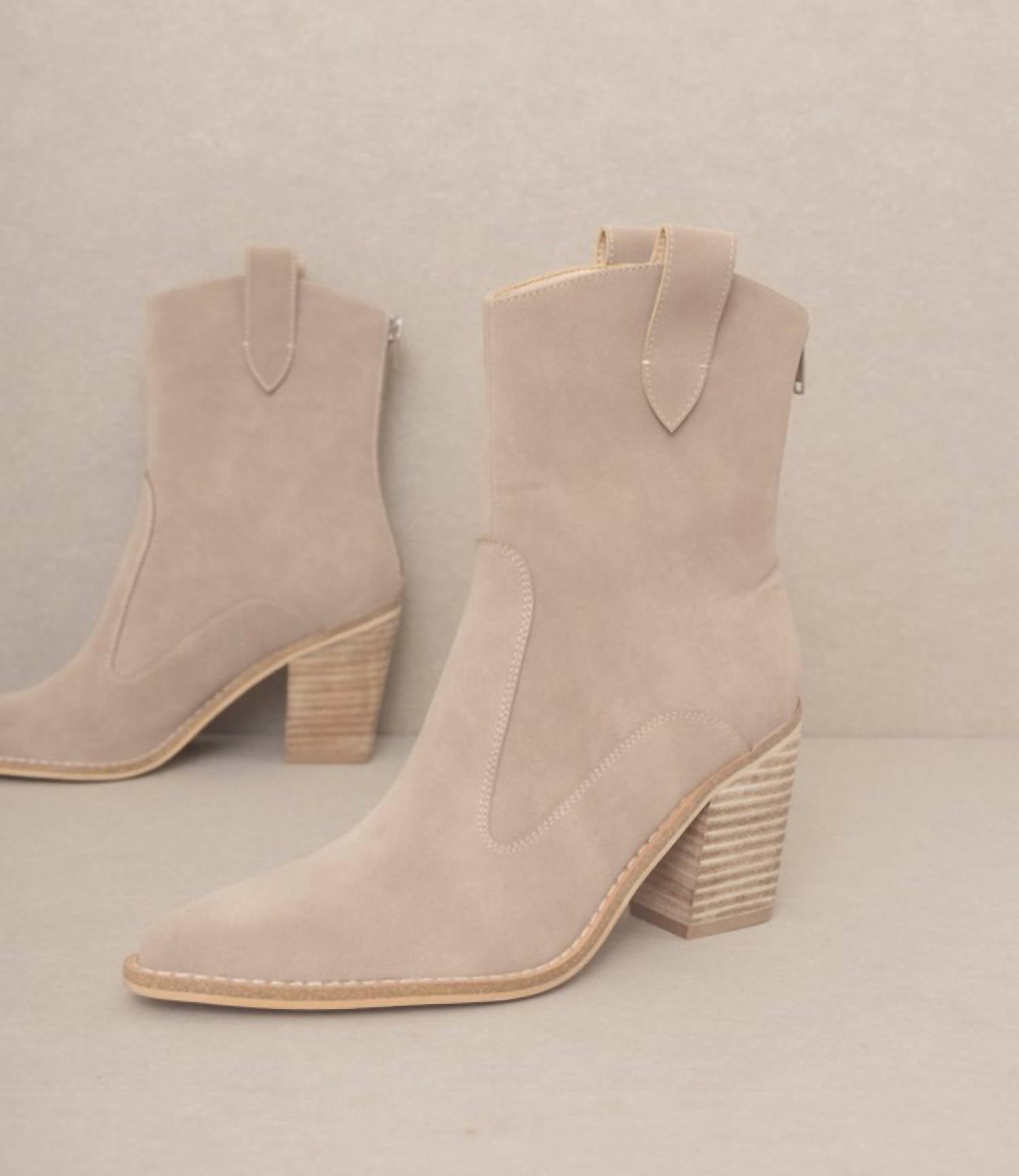 Oasis Society - Women's Tara Two Paneled Western Boots