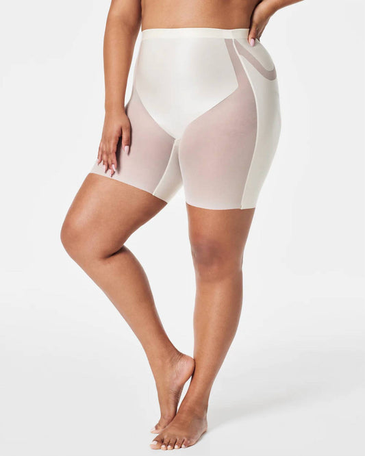 Spanx - Booty-Lifting Shaping Mid-Thigh Short