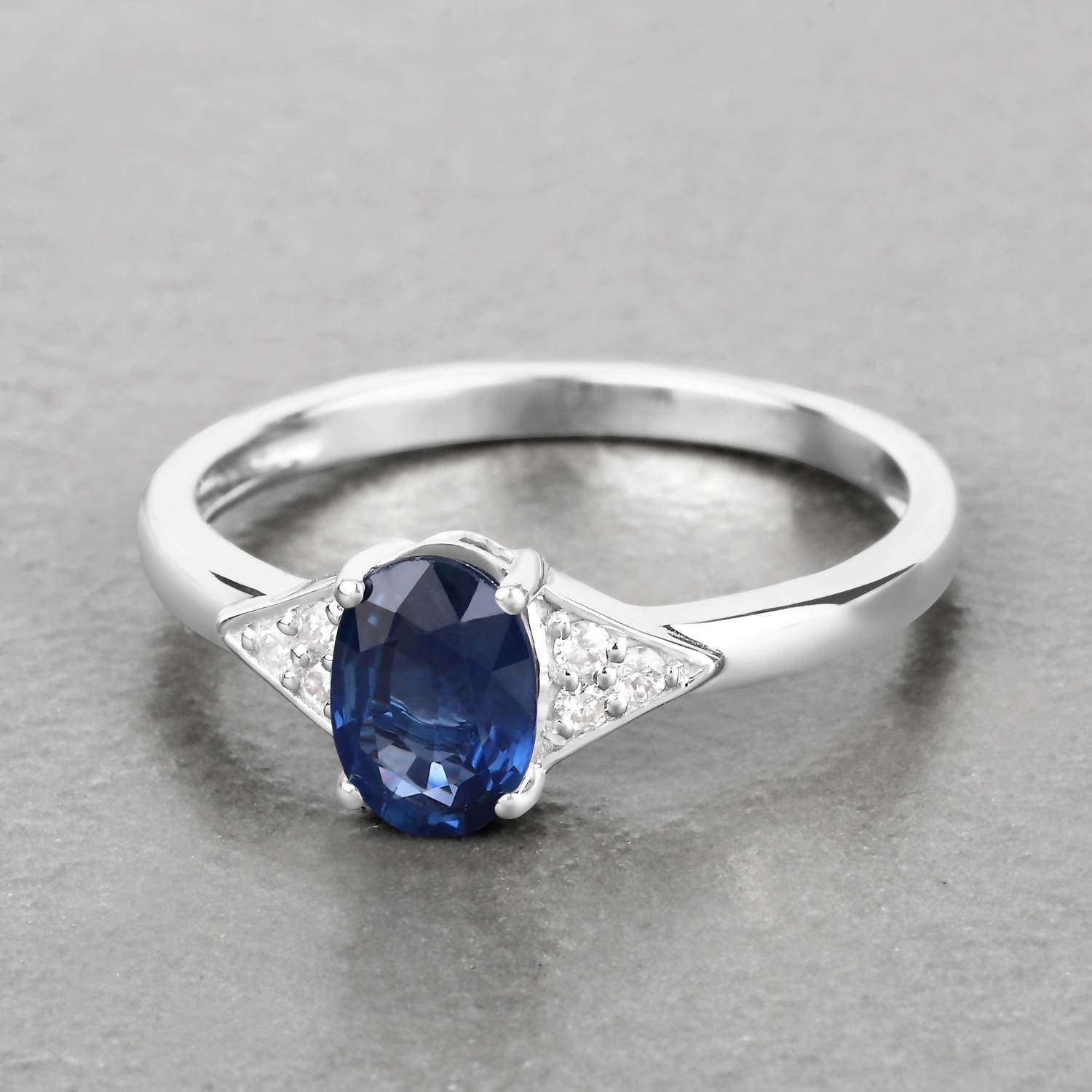 Diana M Jewels Women's Oval Natural Sapphire Fashion Ring (1.01 Ct) - Petite in 14k white gold - women's jewelry - detail view