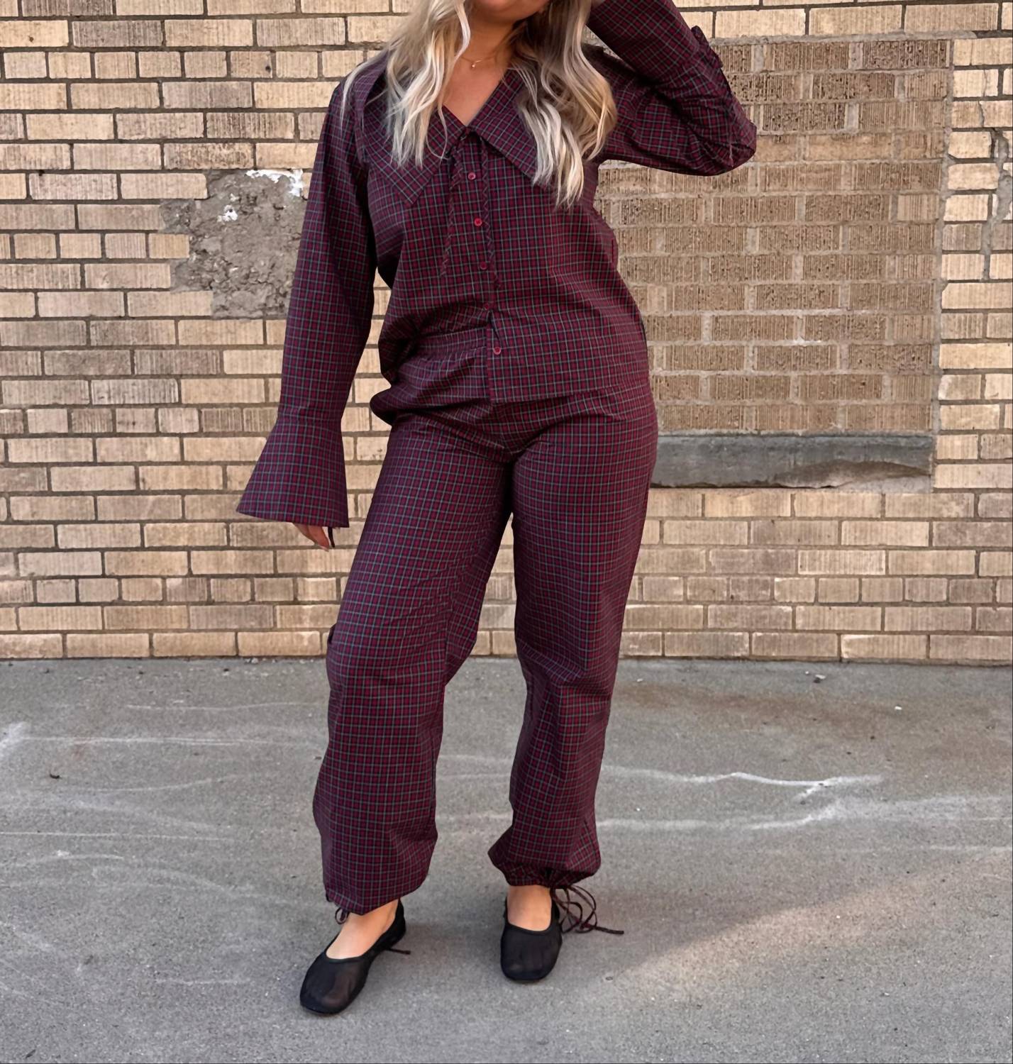 Things Between Sylvette Checkered Pants in burgundy - women's pants - alternate view