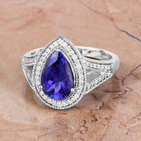 Diana M Jewels Women's Pear Natural A Fashion Ring (2.60 Ct) - Signature in 14k white gold - women's jewelry - detail view