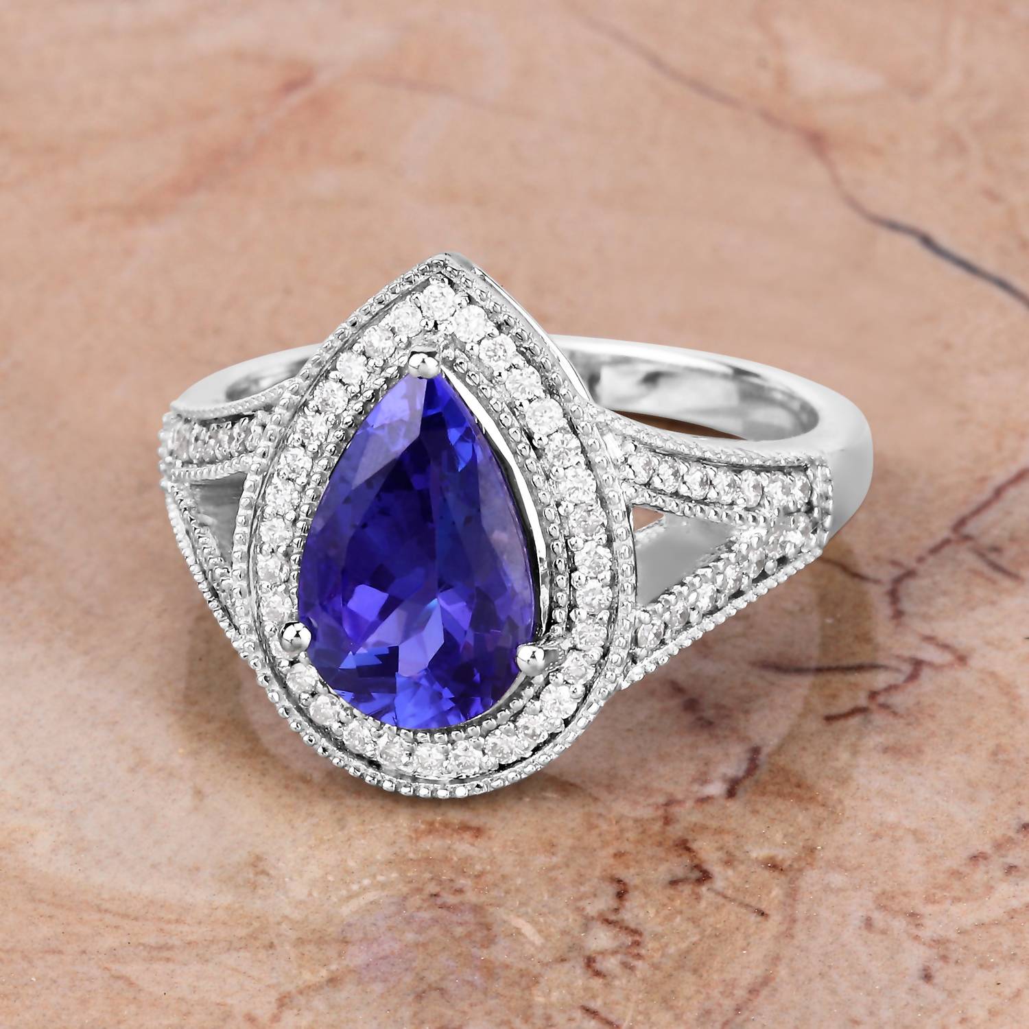 Diana M Jewels Women's Pear Natural A Fashion Ring (2.60 Ct) - Signature in 14k white gold - women's jewelry - detail view