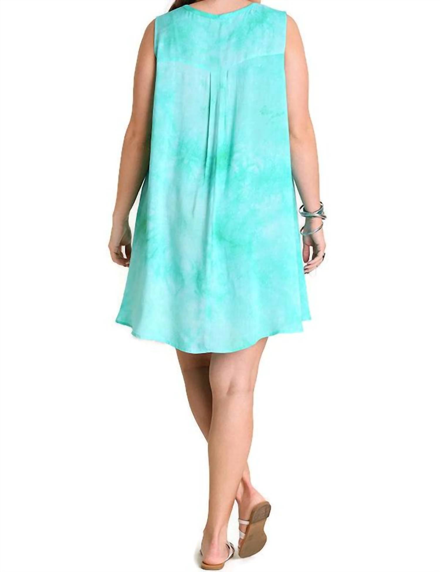 Umgee - Tie Dye Sleeveless Keyhole Dress - Plus