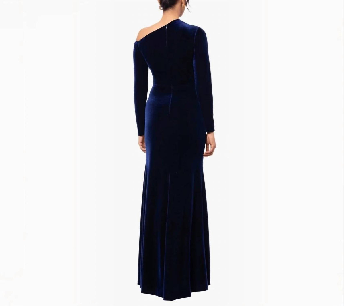 Betsy & Adam - Women's Annette Velvet Off-shoulder Gown