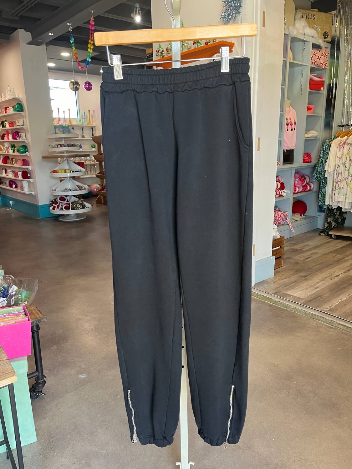 Astrid - Women's Knit Jogger Pants