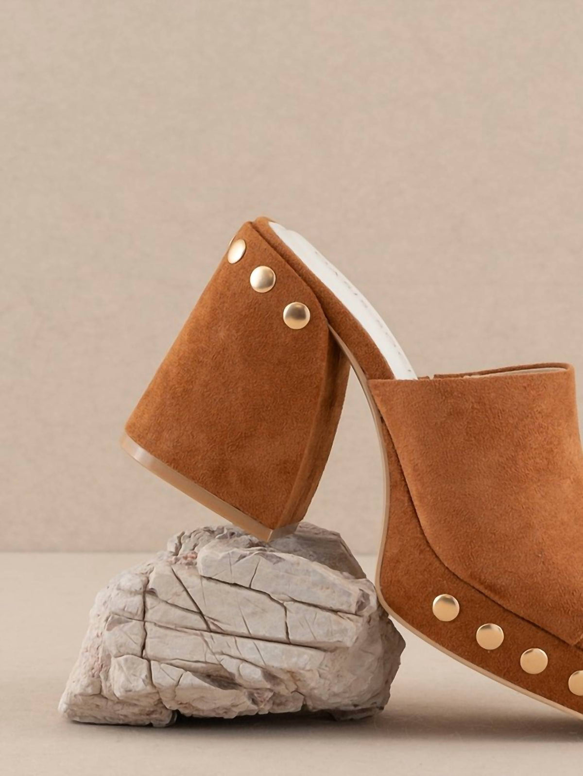 Oasis Society - Women's Leona Studded Platform Heels