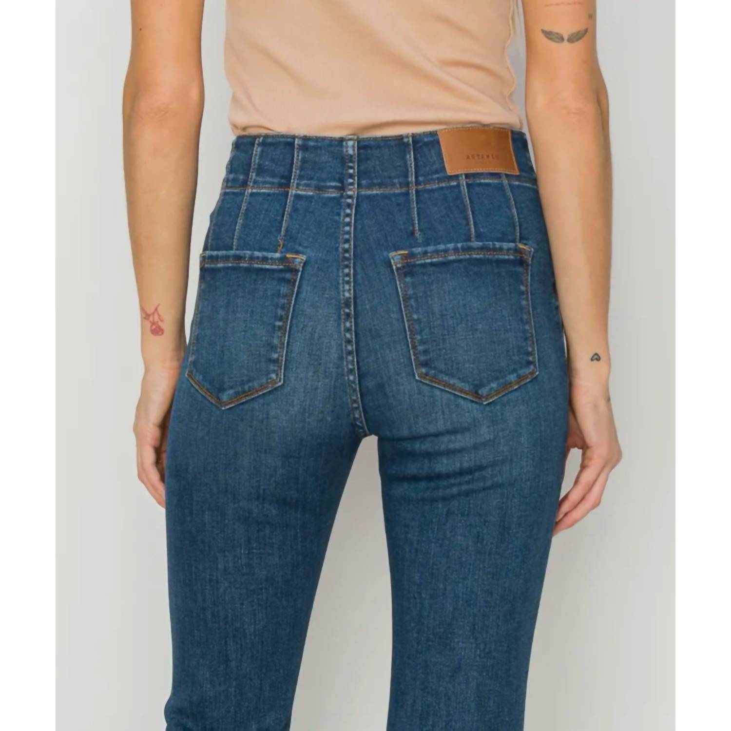 Artemis Vintage - The Perfect Flare Jean - Curvy