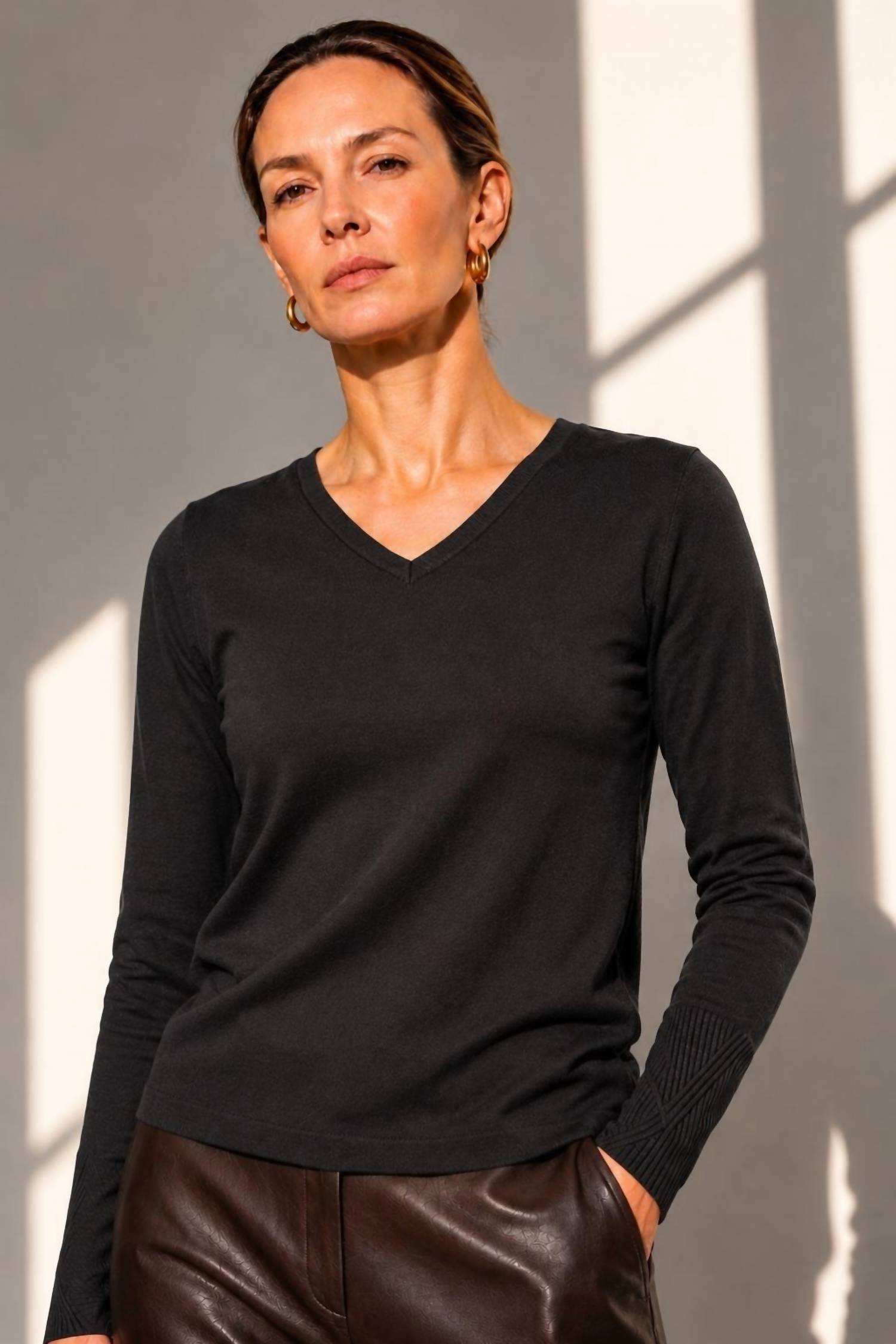 J'Envie/Eli - The Eileen V-neck Top