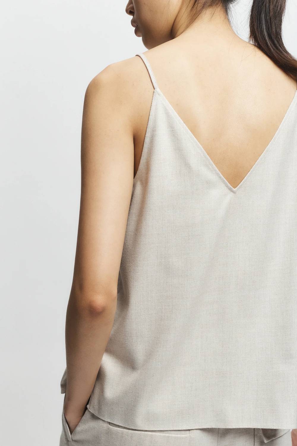 Saint Art - Keller V-neck Swing Tank